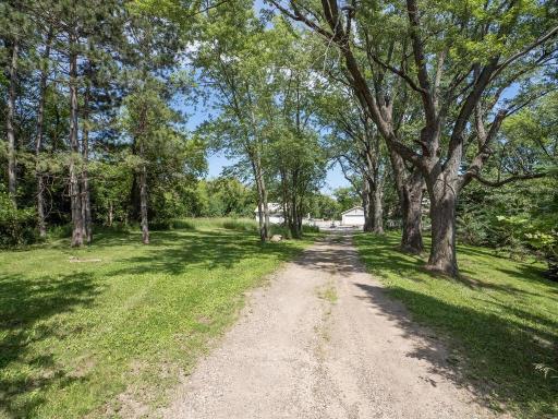 13775 Isleton Ave N Hugo MN 55038 USA-032-032-Driveway-MLS_Size.jpg