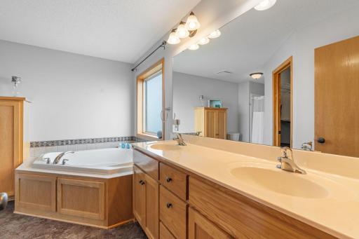39-web-or-mls-19740 Hazel Nut Ave-50.jpg