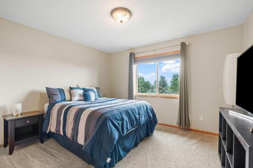 47-web-or-mls-19740 Hazel Nut Ave-58.jpg