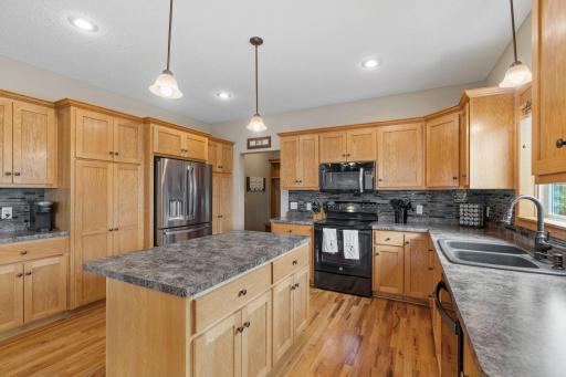 27-web-or-mls-19740 Hazel Nut Ave-38.jpg