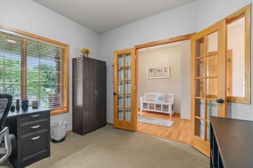 18-web-or-mls-19740 Hazel Nut Ave-29.jpg