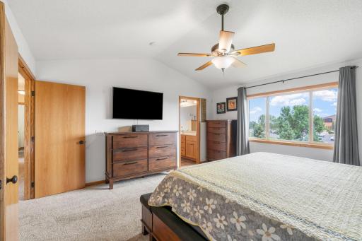 37-web-or-mls-19740 Hazel Nut Ave-48.jpg