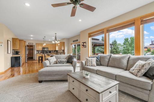 22-web-or-mls-19740 Hazel Nut Ave-33.jpg