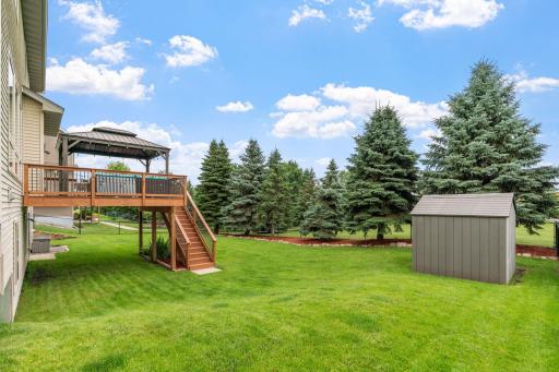 5-web-or-mls-19740 Hazel Nut Ave-5.jpg