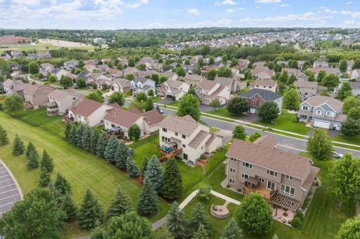 65-web-or-mls-19740 Hazel Nut Ave-25.jpg