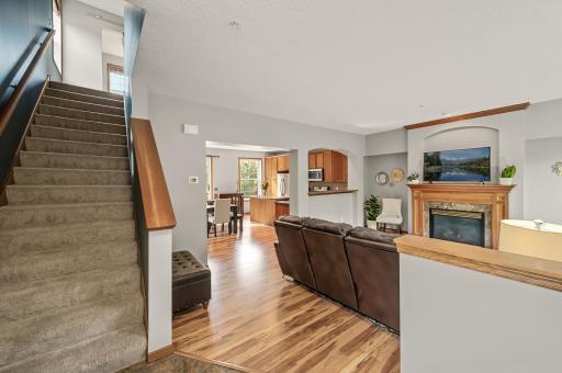8291 Labont Way, Eden Prairie, MN 55344