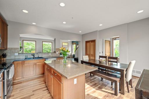 8291 Labont Way, Eden Prairie, MN 55344