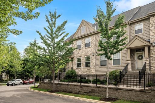 8291 Labont Way, Eden Prairie, MN 55344