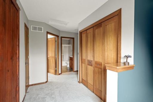8291 Labont Way, Eden Prairie, MN 55344