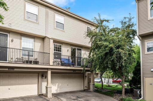 8291 Labont Way, Eden Prairie, MN 55344