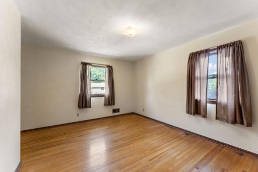 416 20th Avenue S, South Saint Paul, MN 55075