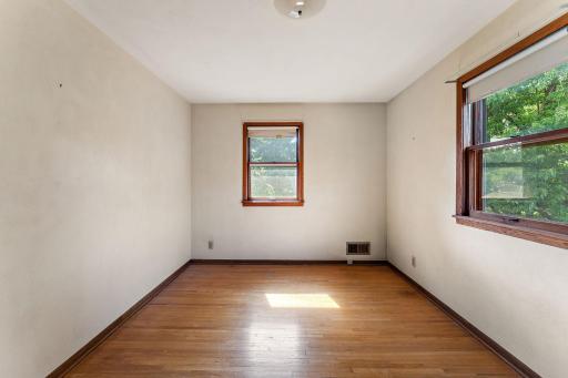 416 20th Avenue S, South Saint Paul, MN 55075