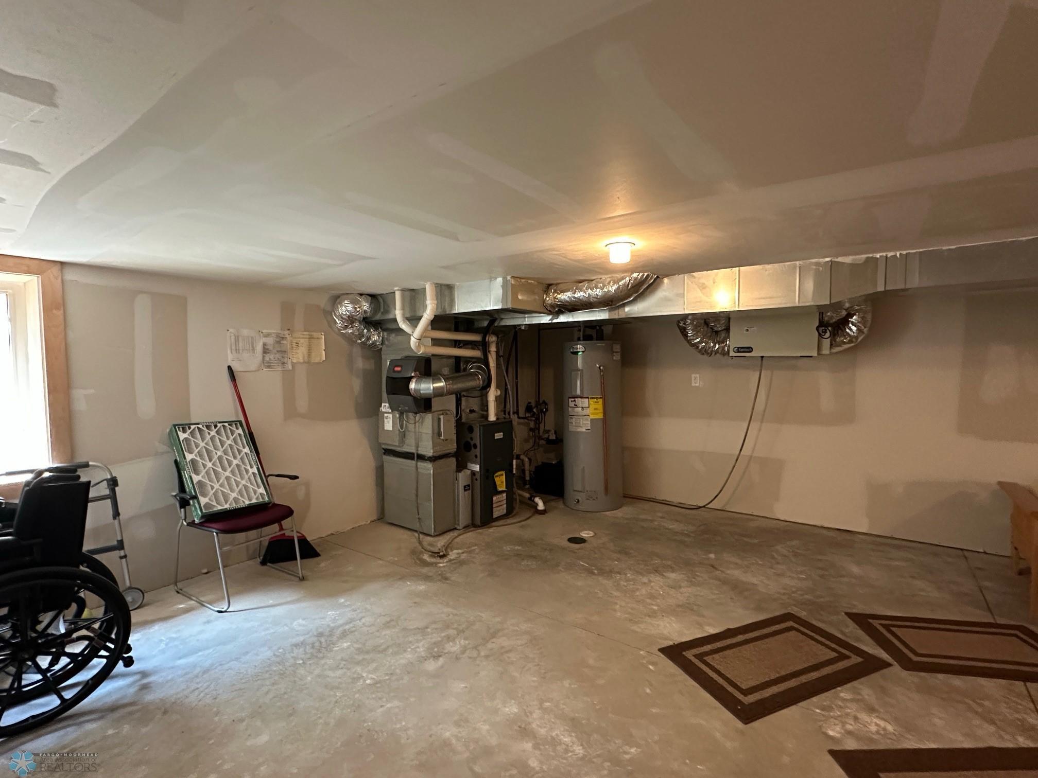 Basement Utility 1.jpg