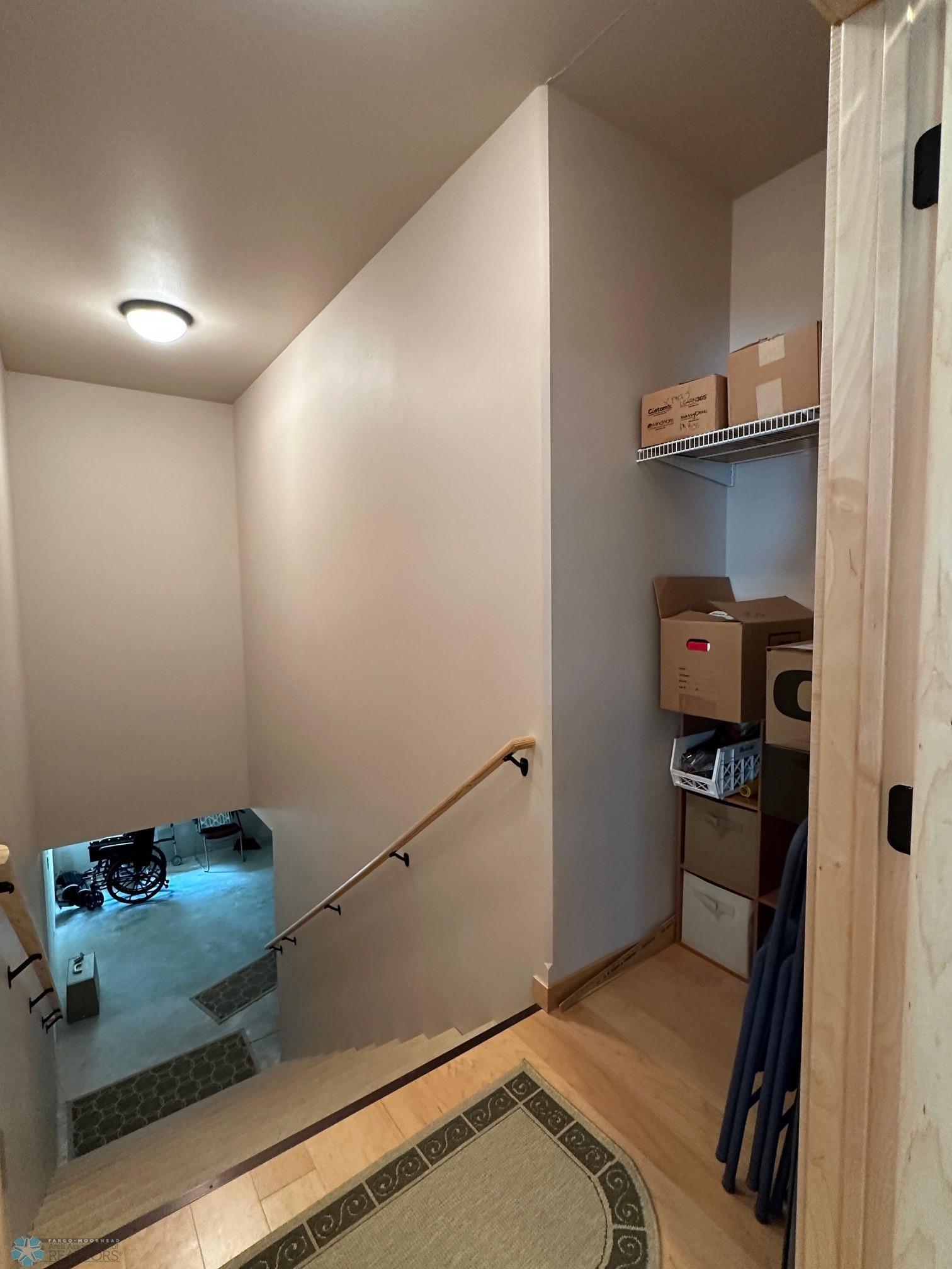 Entry to basement.jpg