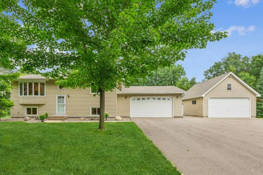 487 Lois Lane, Lino Lakes, MN 55014