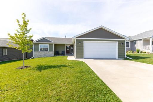 525 7th Avenue NE, Plainview, MN 55964