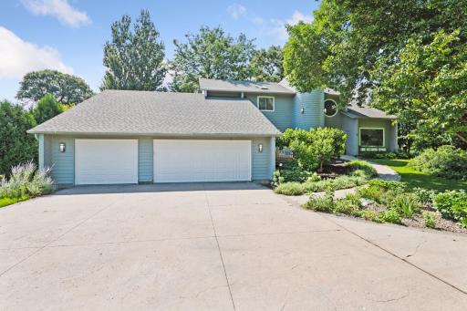 2630 Acorn Road, Chaska, MN 55318