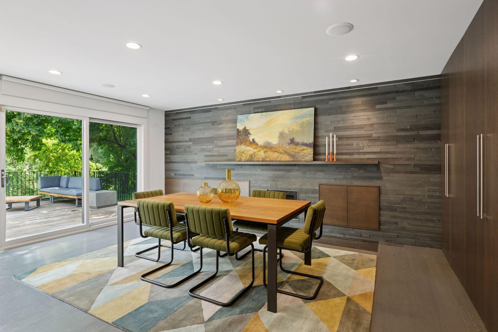 Very spacious dining room with second fireplace powered by Biofuel. Can also be used as a second family room