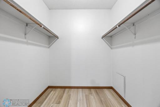 3237 17th Avenue S, 101, Fargo, ND 58103