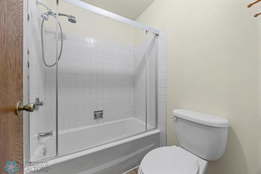 3237 17th Avenue S, 101, Fargo, ND 58103