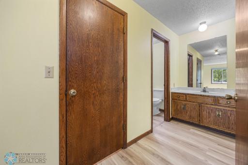 3237 17th Avenue S, 101, Fargo, ND 58103