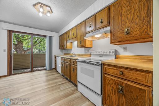 3237 17th Avenue S, 101, Fargo, ND 58103