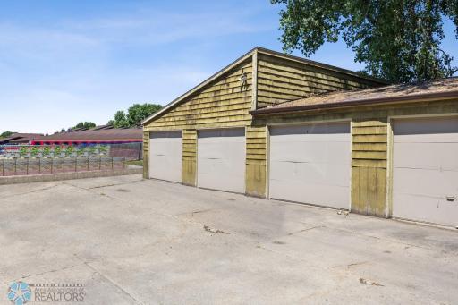 3237 17th Avenue S, 101, Fargo, ND 58103