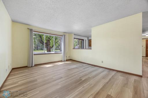 3237 17th Avenue S, 101, Fargo, ND 58103