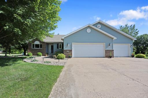 1725 Grizzly Lane N, Sartell, MN 56377