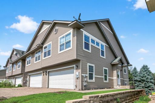 642 Pleasant Drive, Hastings, MN 55033