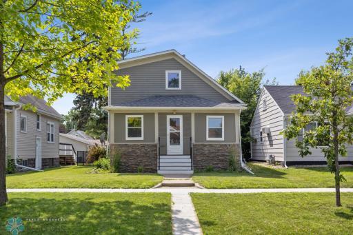 726 Oak Street N, Fargo, ND 58102