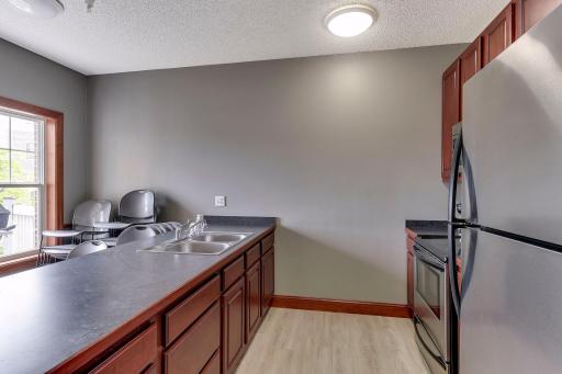 Full kitchen in party room