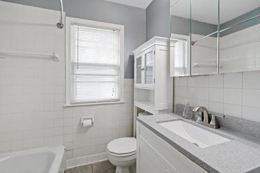 2106 Stillwater Avenue E, Saint Paul, MN 55119