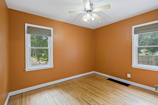 2106 Stillwater Avenue E, Saint Paul, MN 55119