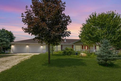189 N County Road 56, Le Roy, MN 55951