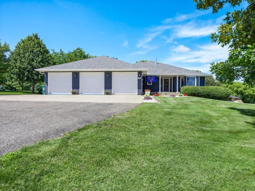 20906 196th Road, Hutchinson, MN 55350