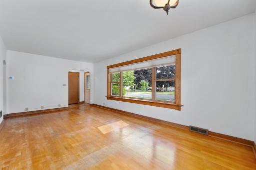 2107 Valmont Avenue, Eau Claire, WI 54701