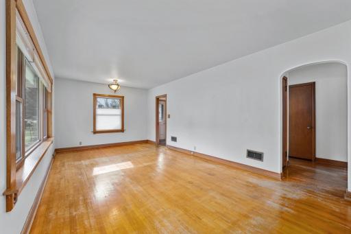 2107 Valmont Avenue, Eau Claire, WI 54701