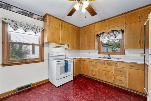 2107 Valmont Avenue, Eau Claire, WI 54701