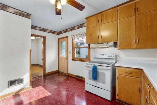 2107 Valmont Avenue, Eau Claire, WI 54701