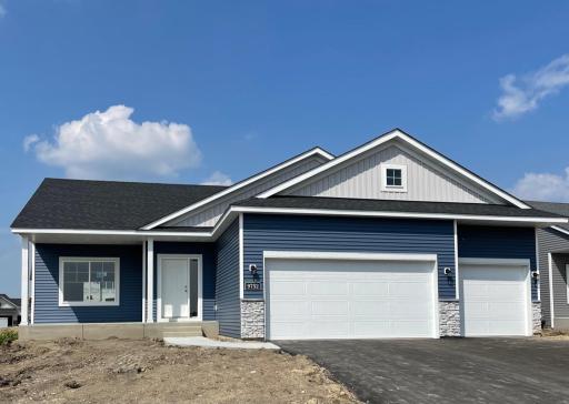 9752 32nd Street NE, Saint Michael, MN 55376