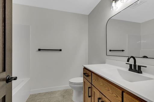 904 13th Avenue N, Sartell, MN 56377