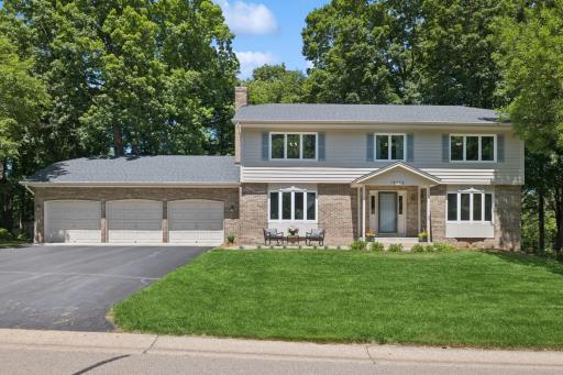 18752 Kristie Lane, Eden Prairie, MN 55346