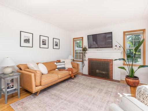 5545 Irving Ave S Minneapolis MN 55419 USA-007-012-Irving Ave SMinneapolis7-MLS_Size.jpg