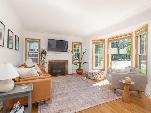 5545 Irving Ave S Minneapolis MN 55419 USA-006-014-Irving Ave SMinneapolis6-MLS_Size.jpg