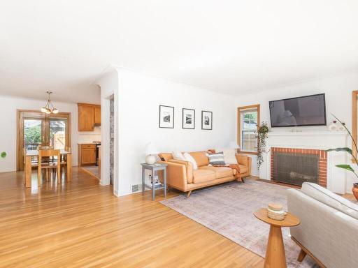 5545 Irving Ave S Minneapolis MN 55419 USA-009-028-Irving Ave SMinneapolis9-MLS_Size.jpg