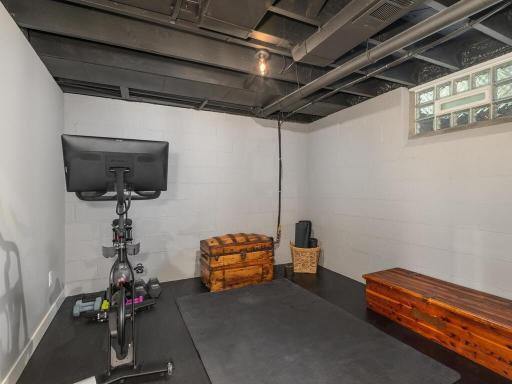5545 Irving Ave S Minneapolis MN 55419 USA-037-020-Irving Ave SMinneapolis37-MLS_Size.jpg