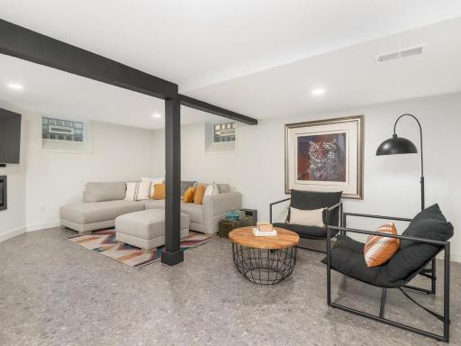 5545 Irving Ave S Minneapolis MN 55419 USA-034-004-Irving Ave SMinneapolis34-MLS_Size.jpg