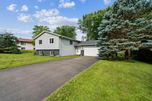 1135 Glendon Street N, Saint Paul, MN 55119