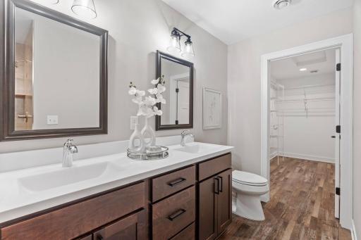 2333 17th Avenue E, North Saint Paul, MN 55109